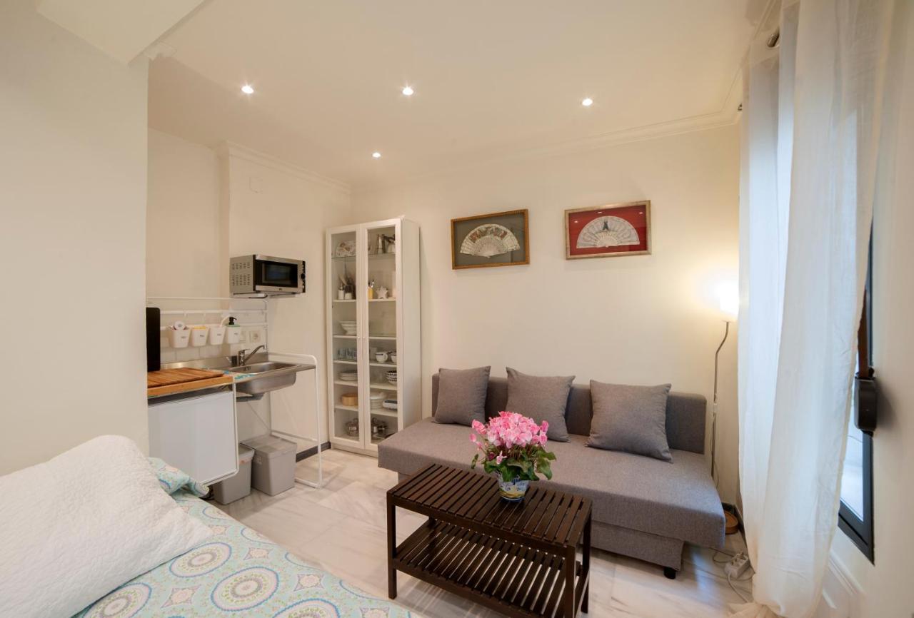 Appartement Atanasio Barron à Séville Extérieur photo
